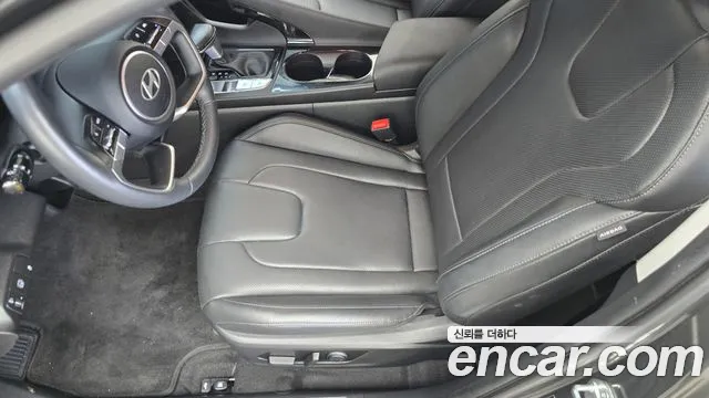 Hyundai Avante CN7 — Фото автомобиля 23