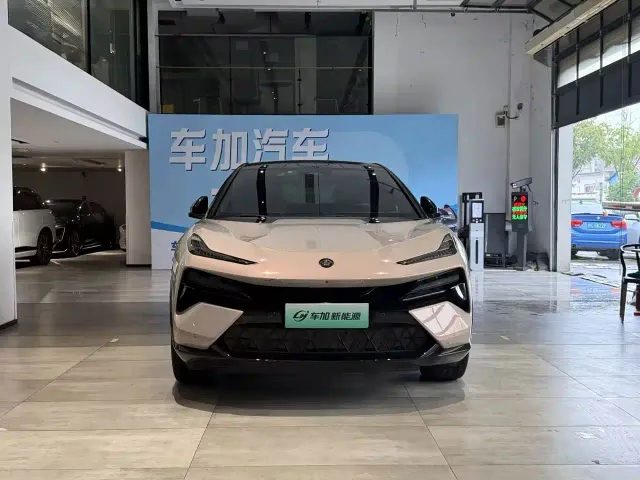 Lotus Eletre — Фото автомобиля 2
