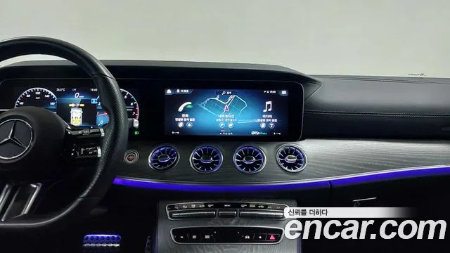 Mercedes-Benz E-Class — Фото автомобиля 16