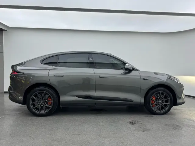 IM Motors LS6 — Фото автомобиля 8