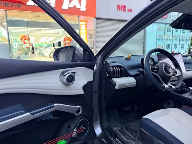 BYD Yuan PLUS — Фото автомобиля 8