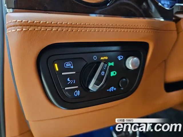 Bentley Bentayga Bentayga — Фото автомобиля 6