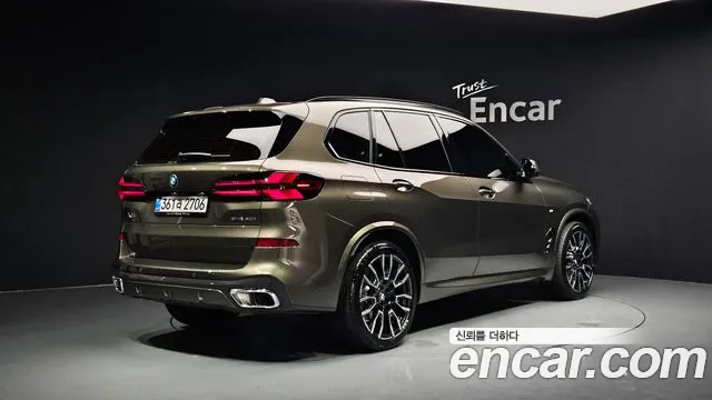 BMW X5 xDrive 40i M Sport — Фото автомобиля 2