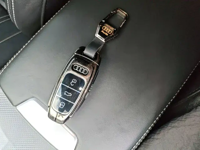 Audi A6L — Фото автомобиля 8