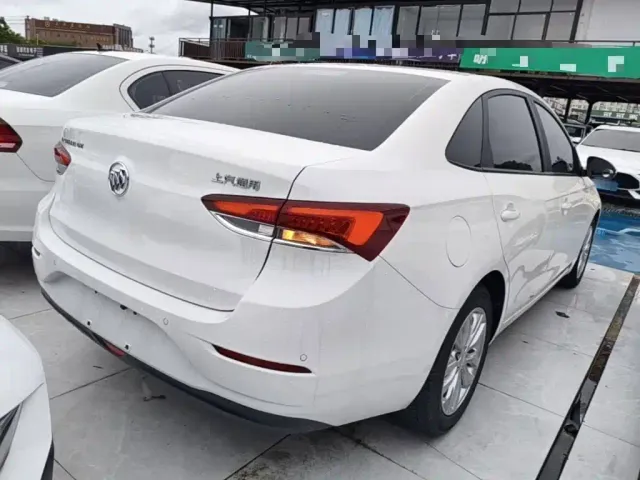Buick Excelle — Фото автомобиля 6