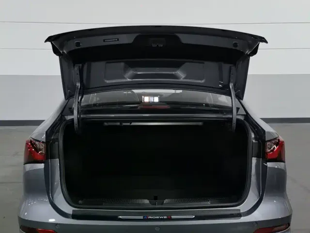 Roewe i5 — Фото автомобиля 16