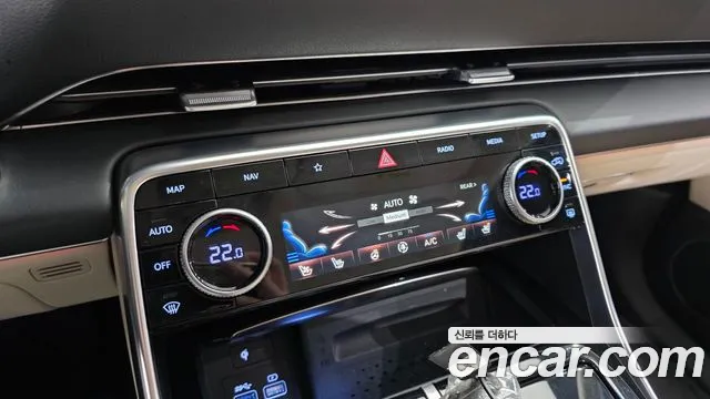 Genesis GV80 — Фото автомобиля 26