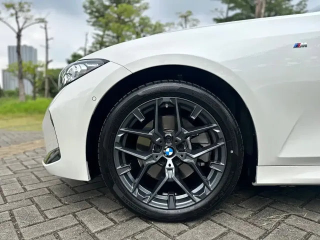 BMW 3 Series — Фото автомобиля 18