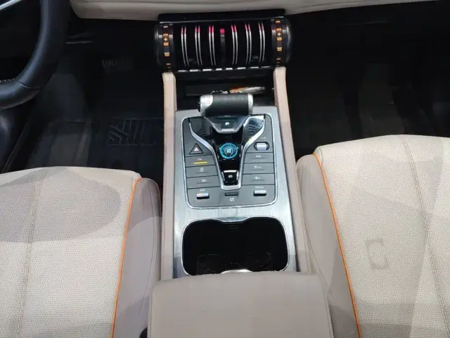 BYD Yuan PLUS — Фото автомобиля 13
