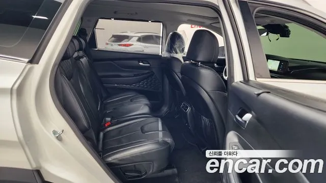 Hyundai Santafe — Фото автомобиля 12