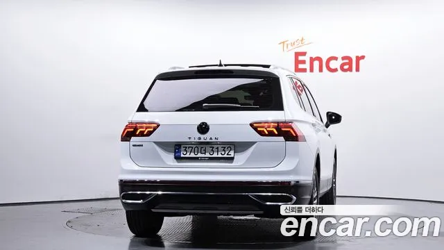 Volkswagen Tiguan — Фото автомобиля 4