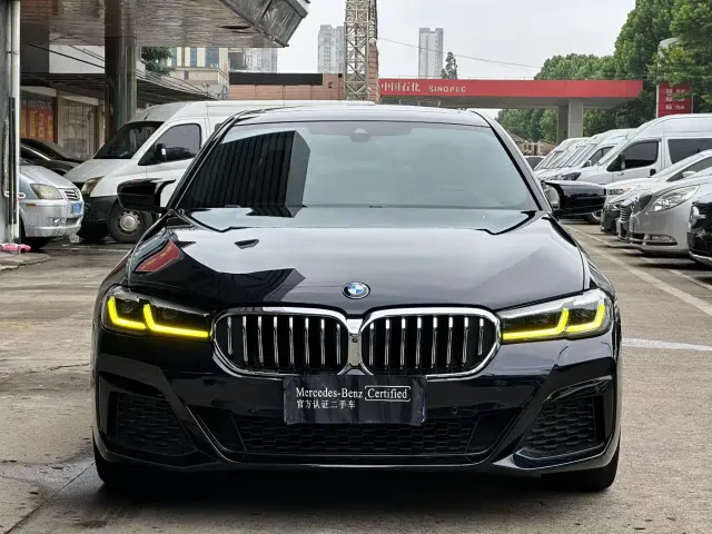 BMW 5 Series — Фото автомобиля 2