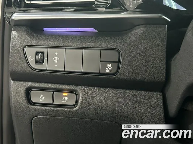 Kia Niro — Фото автомобиля 12