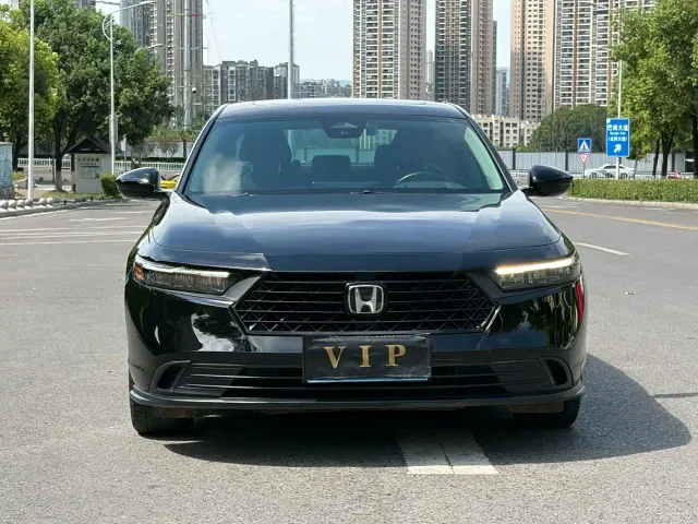 Honda Accord — Фото автомобиля 2