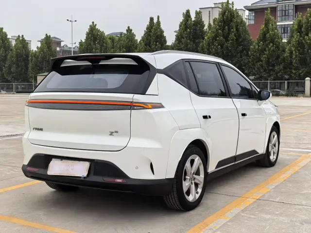 Hycan Z03 — Фото автомобиля 9