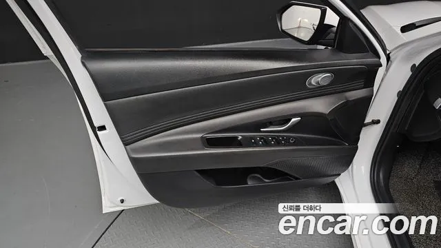 Hyundai Avante CN7 — Фото автомобиля 13