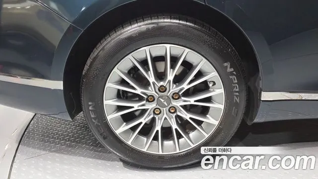 Genesis G80 RG3 — Фото автомобиля 4