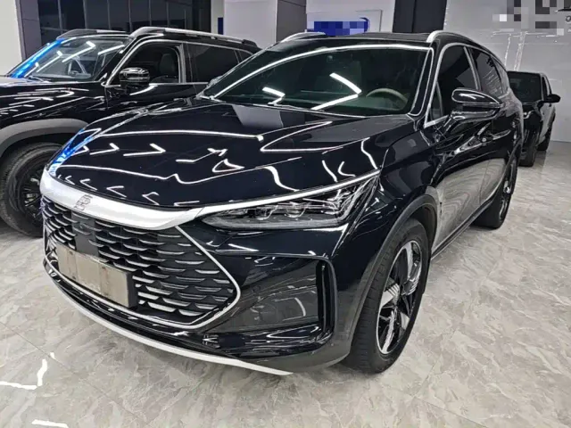 Фотография автомобиля — BYD Tang