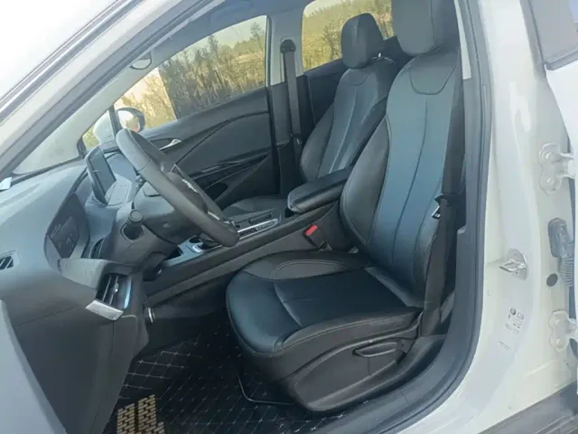 Buick Velite 6 — Фото автомобиля 14