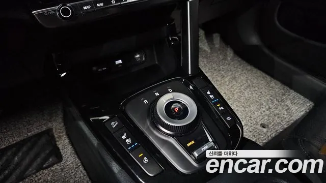 Kia Seltos New — Фото автомобиля 12