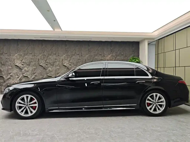 Mercedes-Benz S-Class — Фото автомобиля 3