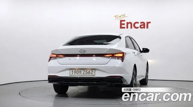 Hyundai AVANTE Smart — Фото автомобиля 4