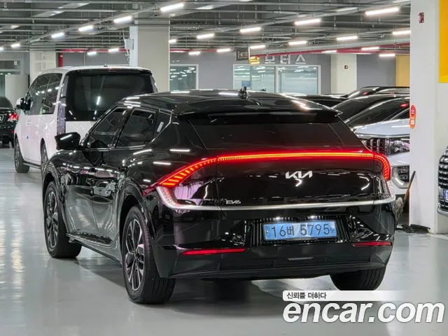 Kia EV6 — Фото автомобиля 6