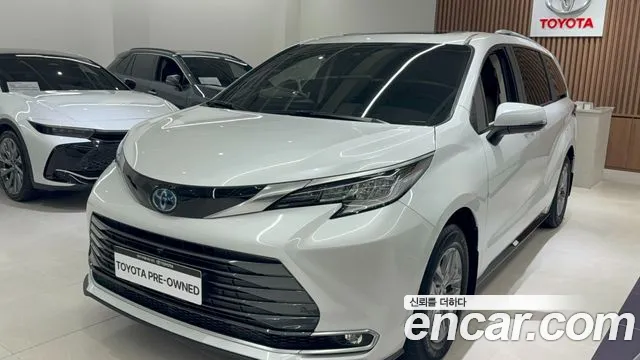 Фотография автомобиля — Toyota Sienna Generation 4
