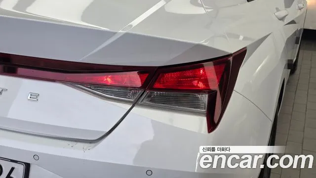 Hyundai Avante CN7 — Фото автомобиля 8
