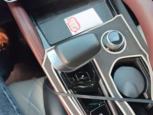 Geely Xingyue L — Фото автомобиля 15
