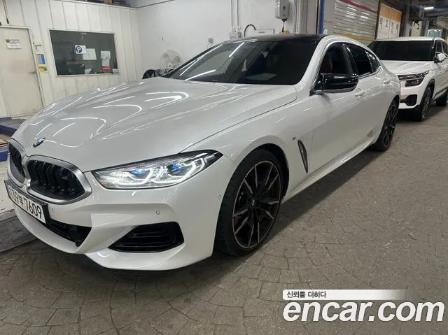Фотография автомобиля — BMW 8 Series G15