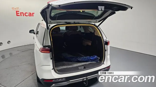 Kia Canival Carnival 4 поколение Бензин 7 мест Signature — Фото автомобиля 18
