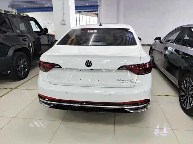 Volkswagen Sagitar — Фото автомобиля 5