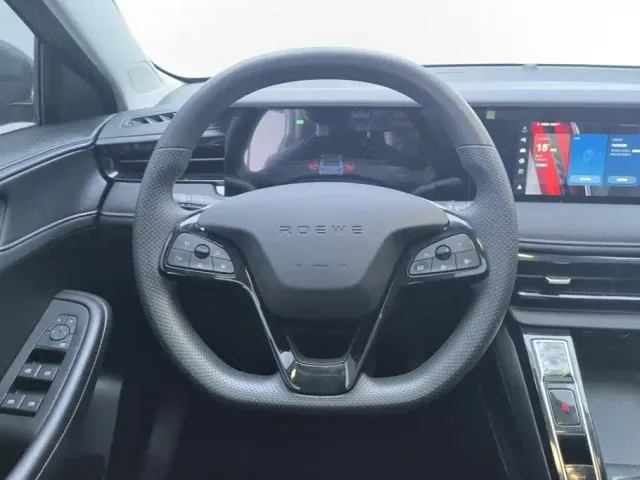 Roewe i5 — Фото автомобиля 15
