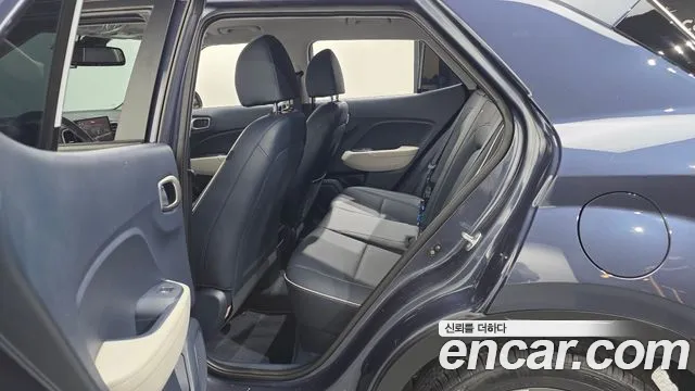 Hyundai Venue — Фото автомобиля 26