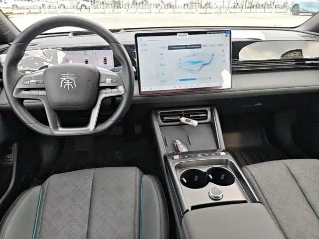 BYD Qin L — Фото автомобиля 9