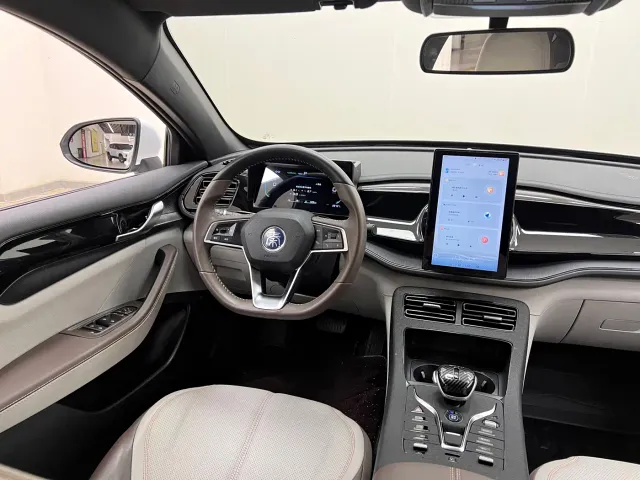 BYD Qin PLUS — Фото автомобиля 21