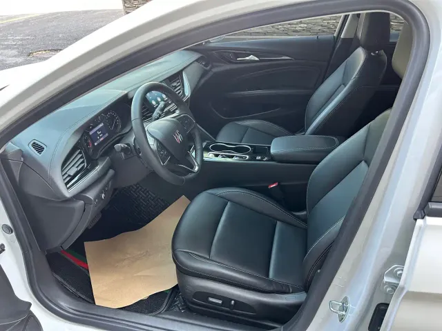 Buick Regal — Фото автомобиля 13