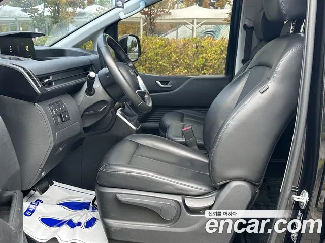 Hyundai Staria — Фото автомобиля 10