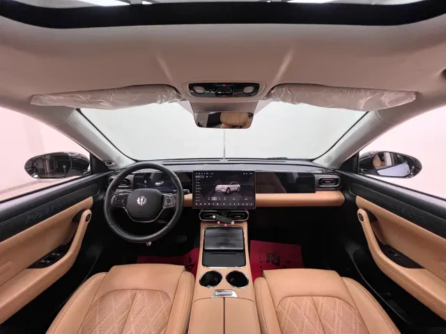 Leapmotor C11 — Фото автомобиля 20