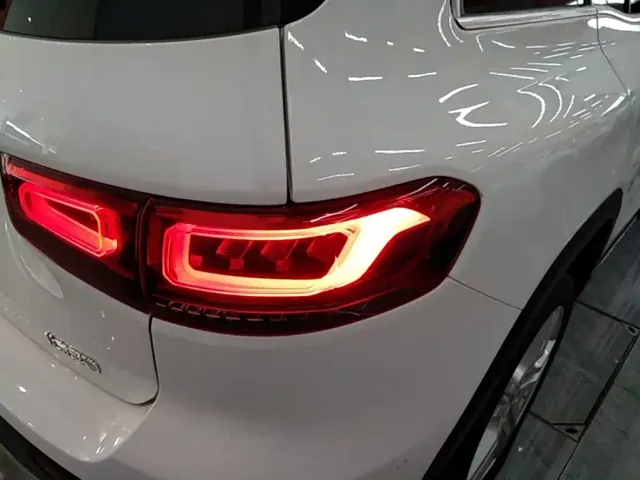 Mercedes-Benz GLB-Class — Фото автомобиля 23