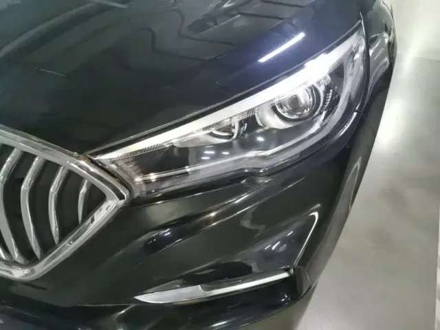 Hongqi H5 — Фото автомобиля 23