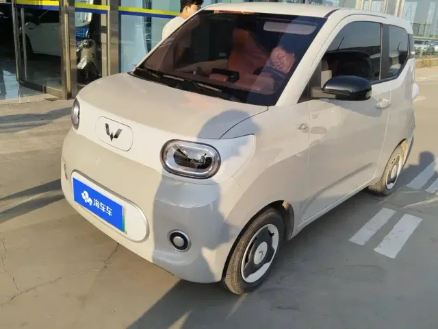 Фотография автомобиля — Wuling Hongguang Mini EV