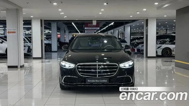 Mercedes-Benz S-Class — Фото автомобиля 2