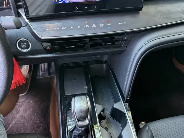 Toyota Camry — Фото автомобиля 8