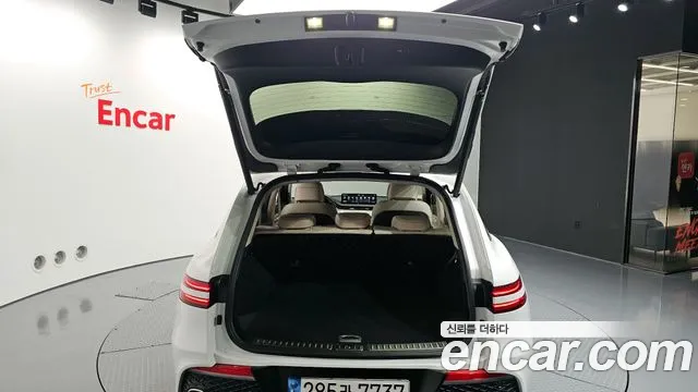 Genesis GV70 2.5T Бензин 2WD — Фото автомобиля 20