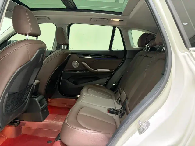 BMW X1 — Фото автомобиля 16