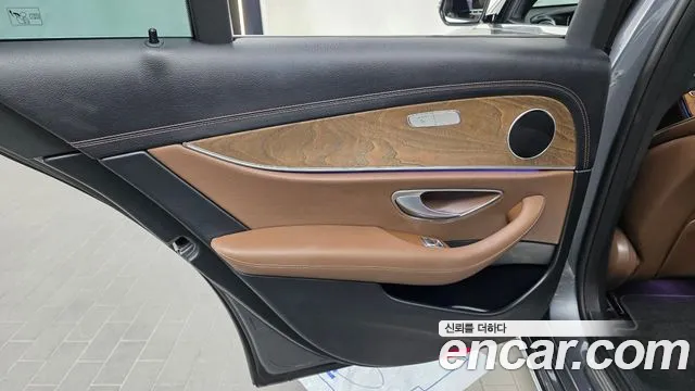 Mercedes-Benz E-Class W213 — Фото автомобиля 14
