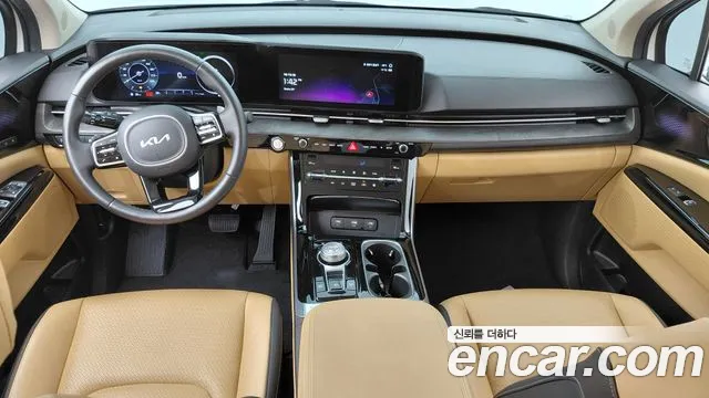 Kia Carnival Generation 4 — Фото автомобиля 7