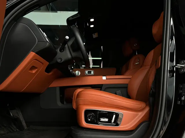 Li Auto L9 — Фото автомобиля 11
